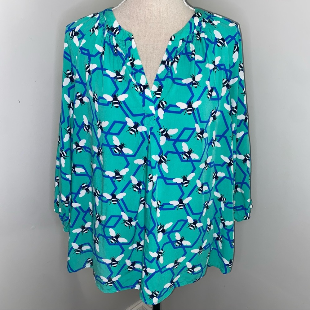 Crown & Ivy honeycomb bee print 3/4 sleeve teal green blouse size XL